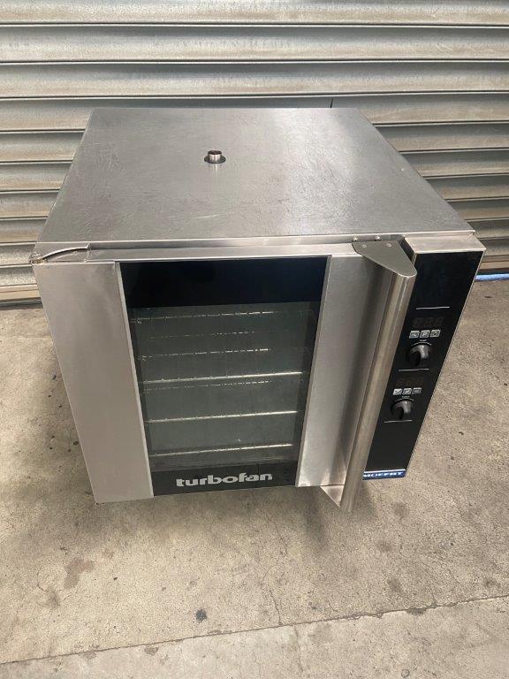Turbofan E32D4 Oven and SK32 Stand Digit (2)