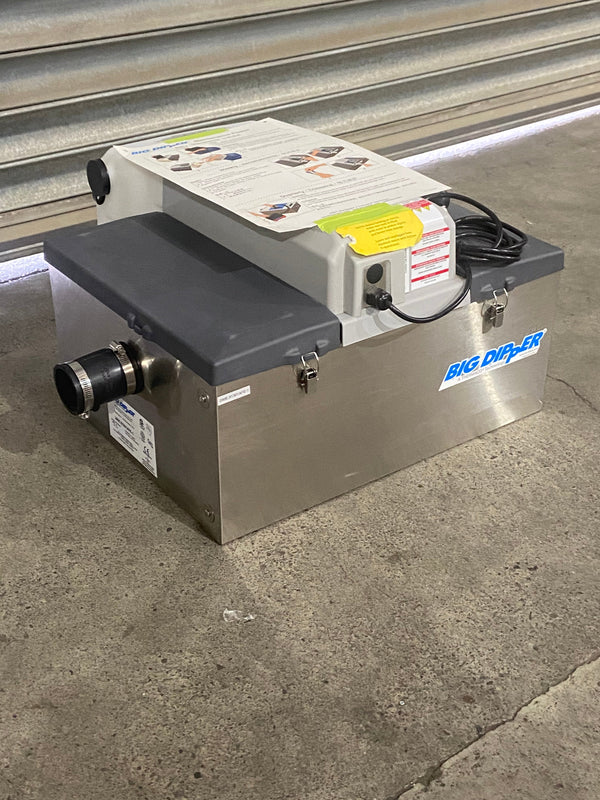 BIG DIPPER W-200-IS-E Grease Trap (3)