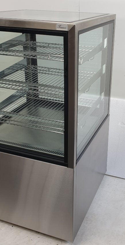 FESTIVE RC6 Regent Cold Display Cabinet (3)