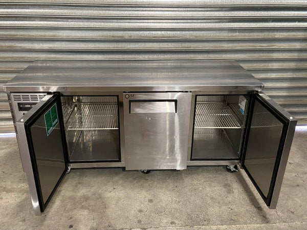 Turbo Air KUF18-3 Undercounter Freezer (4)