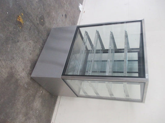 FESTIVE YC9 Refrigerated Display Cabinet (2)