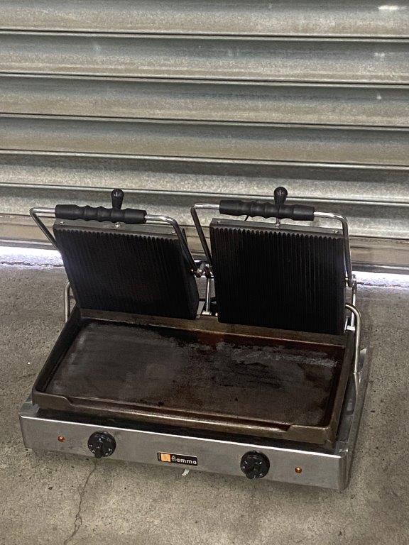 FIAMMA 8.2L Contact Grill (6)