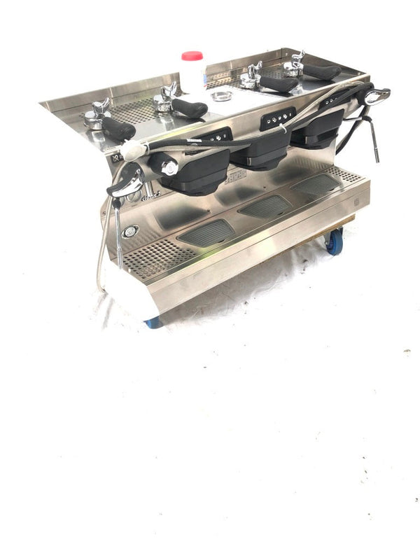 Rancilio CLASSE 5 3 Group Coffee Machine (3)