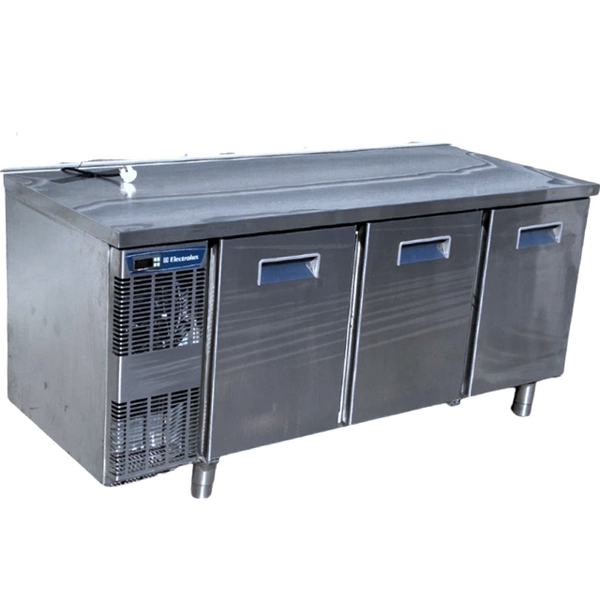 Electrolux HB3FAC3 Under Counter Freezer (2)