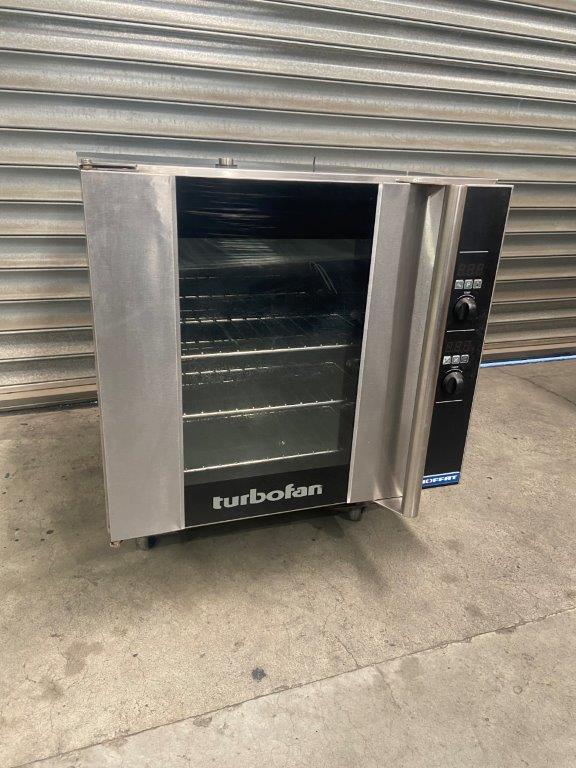 Turbofan E32D4 Oven and SK32 Stand Digit (3)