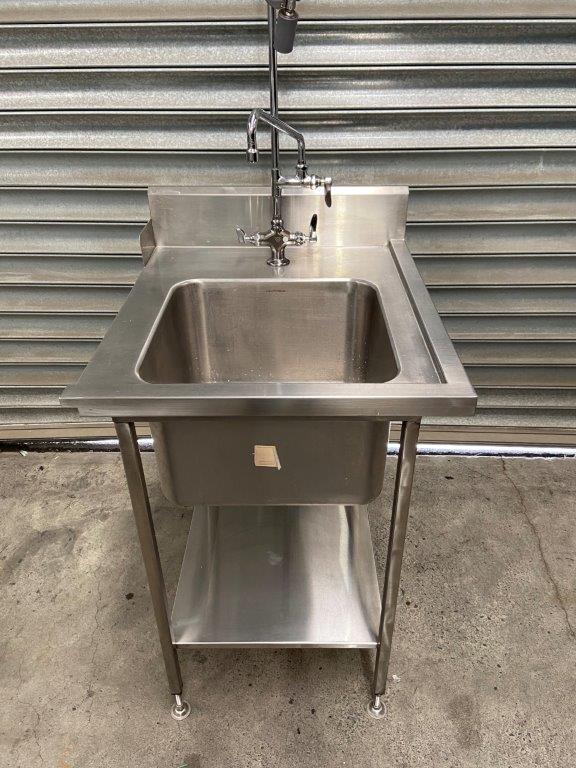 600W Dishwasher Inlet Bench (3)