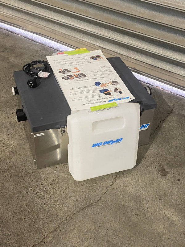 BIG DIPPER  W-200-IS-E Grease Trap (5)