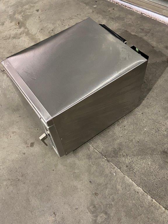 MENUMASTER JET514A Accelerated Cook Oven (4)