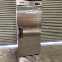 EuroChill ERE8 Single Solid Door Upright (2)