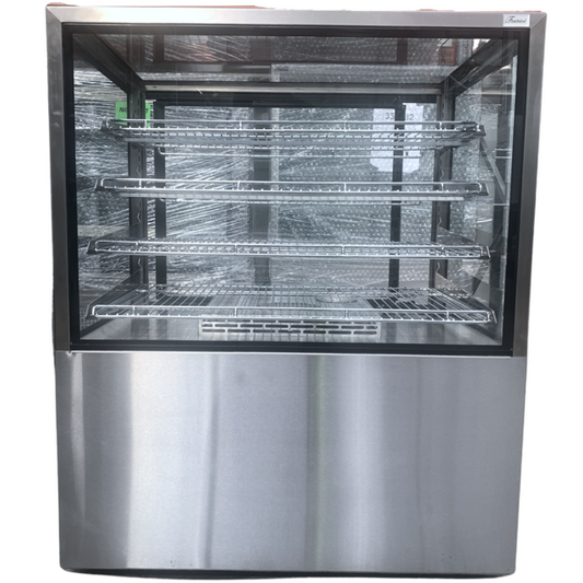 Festive RH9 Freestanding Heated Display (2)