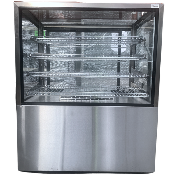 Festive RH9 Freestanding Heated Display (2)